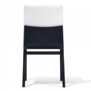 Sillón Moritz de Ton. Sillones de comedor, para inumerables interiores.