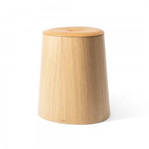 Taburete P.O.V tapizado de Ton. Taburetes de comedor, para interiores.