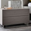 Mesita Dyno de Cattelan Italia. Muebles modernos italianos. Mesita de noche.