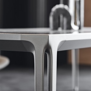 Mesa Boulevard Keramik Cattelan Italia. Mesa rectangular de diseño moderno.