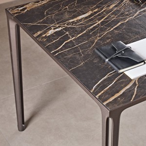 Mesa Boulevard Keramik Cattelan Italia. Mesa rectangular de diseño moderno.