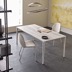 Mesa Boulevard Keramik Cattelan Italia. Mesa rectangular de diseño moderno.