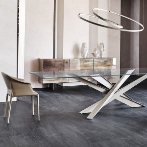 Mesa Lancer de Cattelan Italia. Mesa moderna. Mesas para coemdor de cristal.
