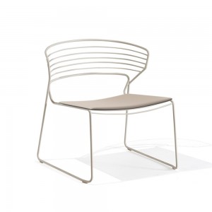 Butaca Koki Wire Desalto. Silla lounge de diseño original para salón.