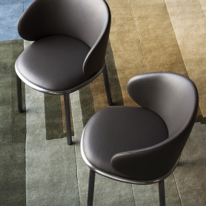 Silla Mun Tejido de Desalto. Sillas tapizadas. Muebles de diseño italiano.