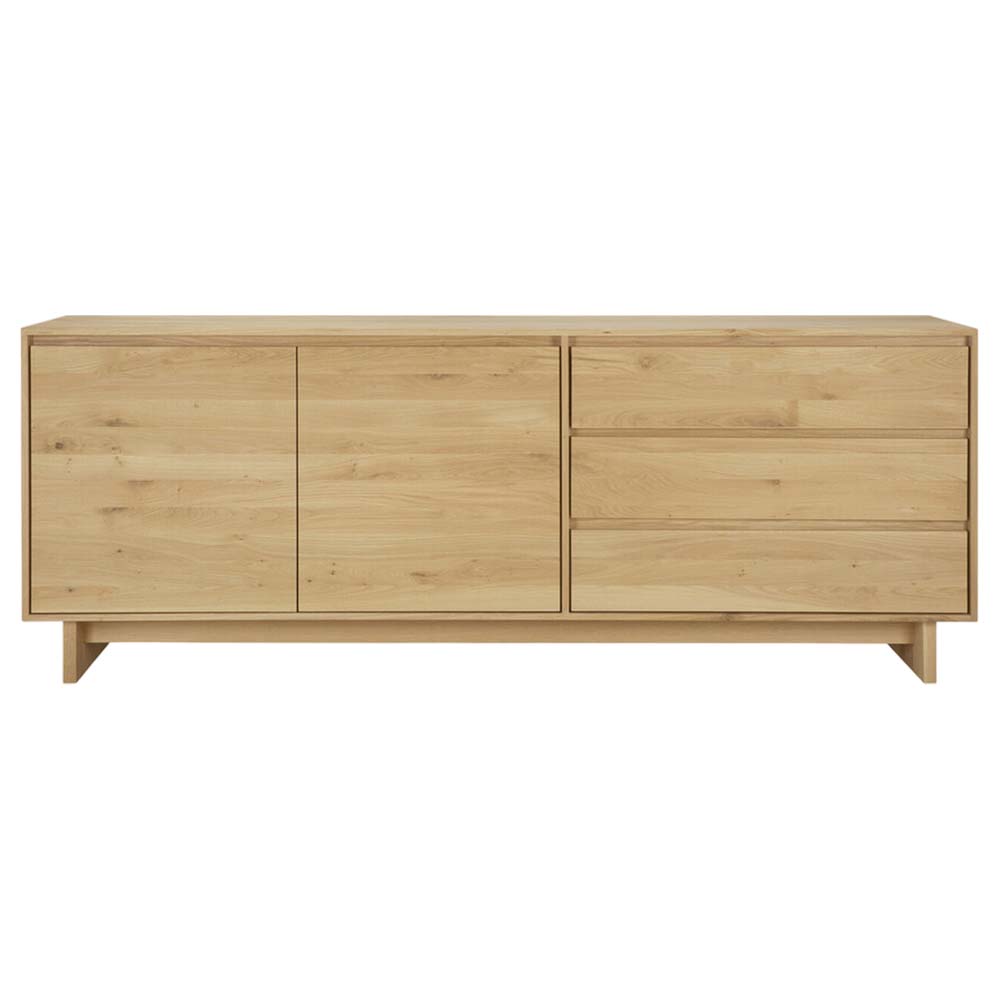 Aparador Wave de Ethnicraft. Muebles modernos macizos. Aparador de salón.