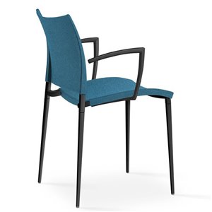 Silla elegante Sand con brazos tapizada para comedor o salones de Desalto.