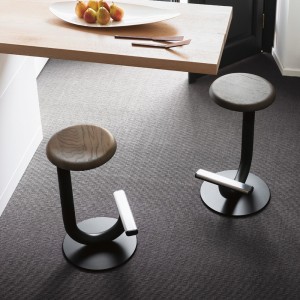 Taburete alto Strong Desalto. Muebles originales para salones. Diseño italiano.