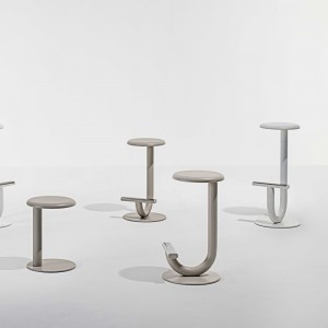 Taburete alto Strong Desalto. Muebles originales para salones. Diseño italiano.
