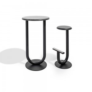 Taburete alto Strong Desalto. Muebles originales para salones. Diseño italiano.