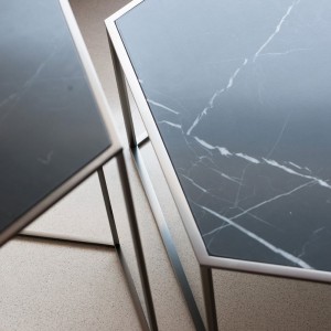 Mesa Auxiliar Hexagon Cerámica Desalto. Mesita baja de diseño italiano.