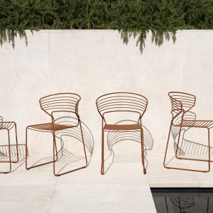 Silla Koki Wire Outdoor Desalto. Silla moderna ideal para jardines o terrazas.