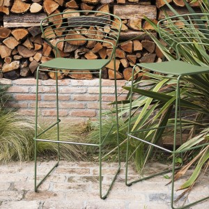 Taburete Koki Wire Outdoor Desalto. Taburete moderno para terraza o bar.