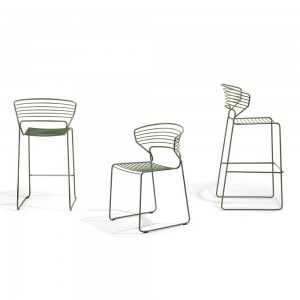 Taburete Koki Wire Outdoor Desalto. Taburete moderno para terraza o bar.