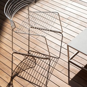 Butaca Koki Wire Outdoor Desalto. Silla lounge de diseño original para jardín.