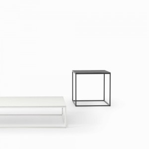 Mesa Auxiliar Helsinki 15 Outdoor Desalto. Mesa auxiliar para terraza.