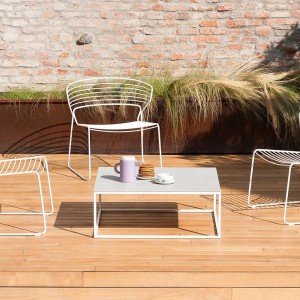 Mesa Auxiliar Helsinki 15 Outdoor Desalto. Mesa auxiliar para terraza.