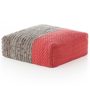 Puf Mangas Square Plait Coral de GAN. Alfombras modernas. Puf modulares.