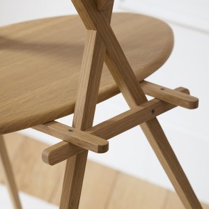 Mesa auxiliar Jujol 1920 de Mobles 114. Mobiliario de diseño.