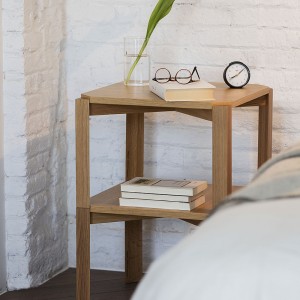 Mesa MMS 1963 de Mobles 114. Mesas auxiliares originales para interiores.