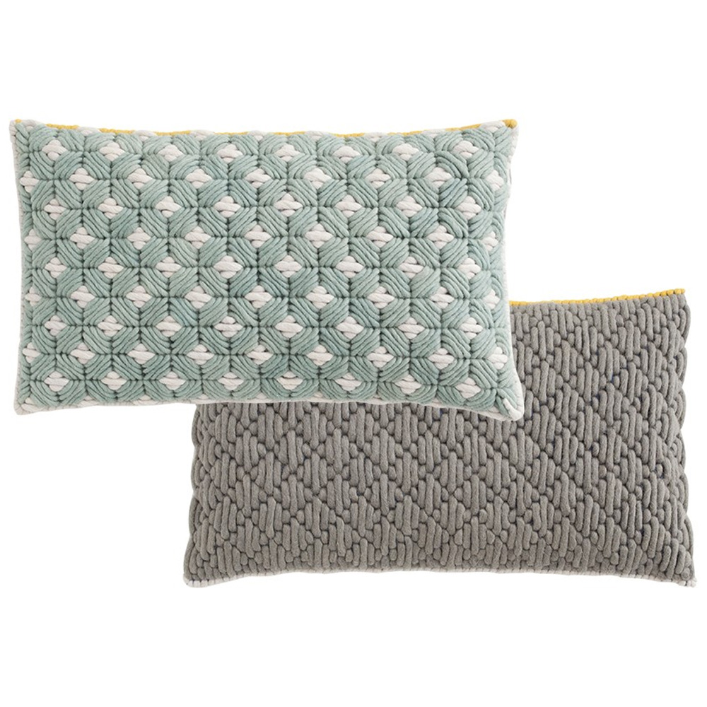 Cojín Silai rectangular Celadon-light grey de GAN. Cojines de diseño.