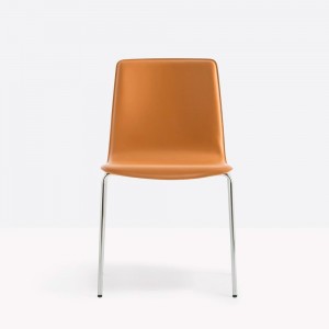 Silla Inga 5663/5669 de Pedrali. Sillas de diseño. Sillas tapizadas de comedor.