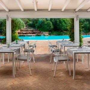 Sillón Intrigo 3715 de Pedrali. Sillones de diseño. Sillones de aluminio de jardín.