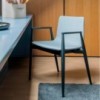 Sillón Malmo 396 de Pedrali. Sillas de diseño. Sillas tapizadas contract.