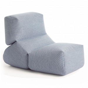 Puff Grapy blue vichy de GAN. Puff para jardín. Puff de diseño moderno.