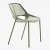 Silla Niwa de diseño moderno perfecta para espacios exteriores de Fast.