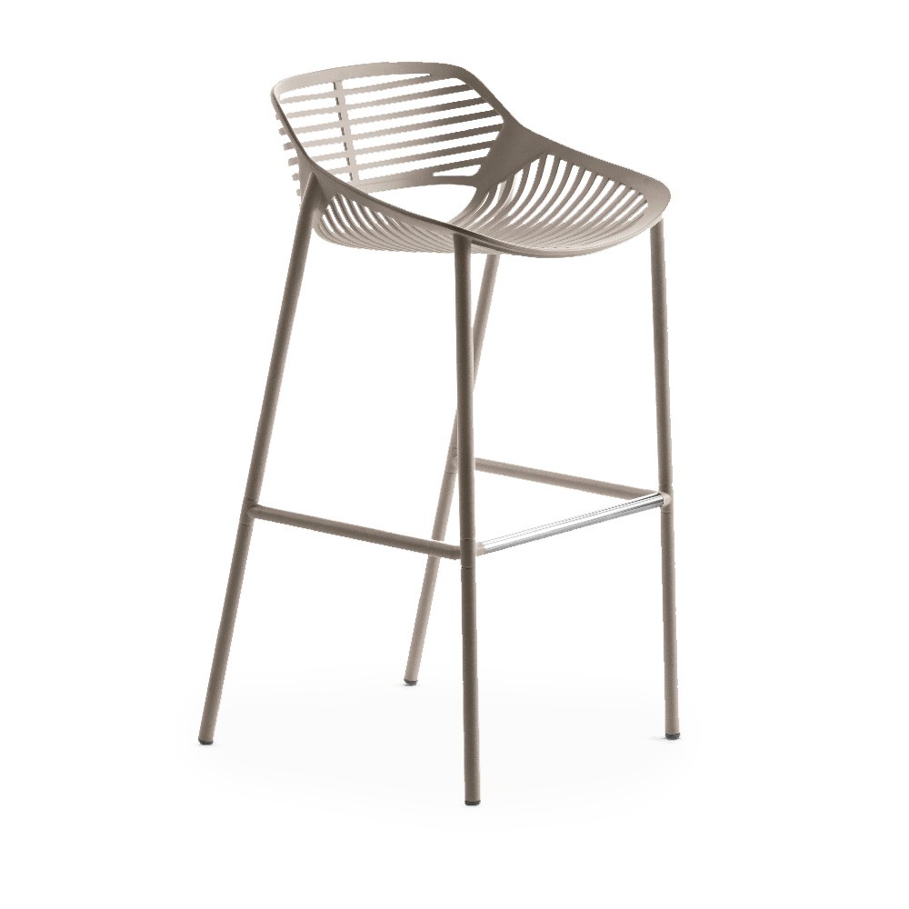 Taburete Niwa de Fast. Taburetes perfectos para espacios exteriores modernos.