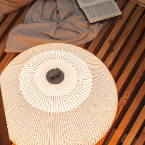 Lámpara pie Knit Vibia