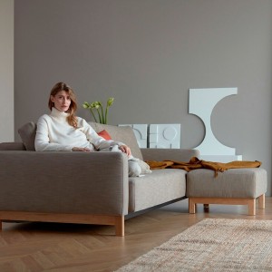 Puff Pyxis de Innovation Living. Puffs de diseño cómodo y elegante para salón.