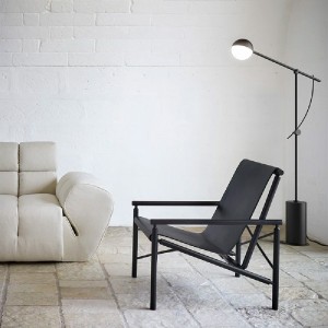 Butaca Ease de Amura. Butacas elegantes y contemporáneas. Muebles modernos italianos.