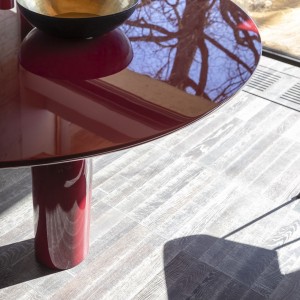 Mesa ovalada Elephante para salón de Mogg. Mesas de diseño original y auténtico.