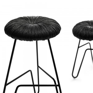 Taburete Donut de Mogg. Taburetes modernos ideal para espacios contract.