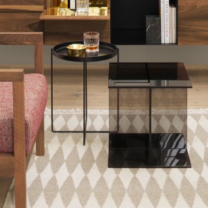 Mesa Auxiliar Vier e15