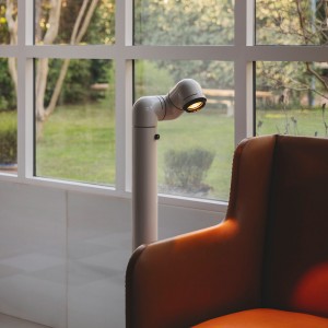 Lámpara de pie Tatu Alta SantaCole