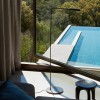 Lámpara pie moderna para interior Flo Lounge de Lumina y Foster + Partners