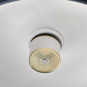 Lámpara de suspensión con pantalla de aluminio para interior TIA de Lumina.