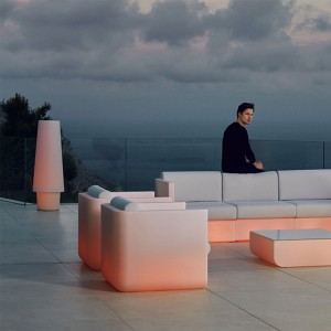 Lampara de pie Ulm Vondom en Varios Tamaños con Luz Led | Diseño de Vondom