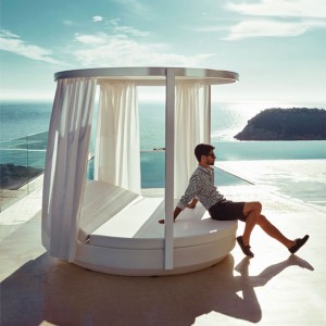 Pérgola Vela redonda con cortinas para camas Daybed