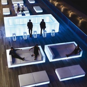 Barra Vela Pra Interior y Exterior con Luces Led en su Interior | Vondom