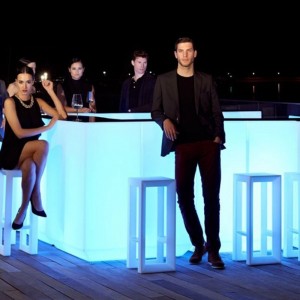 Barra Vela Pra Interior y Exterior con Luces Led en su Interior | Vondom