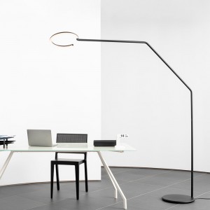 Lámpara pie Vine Light Artemide