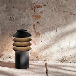 Lámpara pie Bysted Garden Louis Poulsen