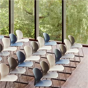 Silla N02 trineo Fritz Hansen