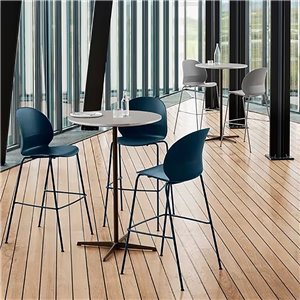 Taburete N02 Fritz Hansen