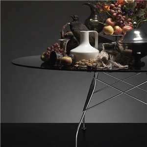 Mesa Glossy ovalada Kartell