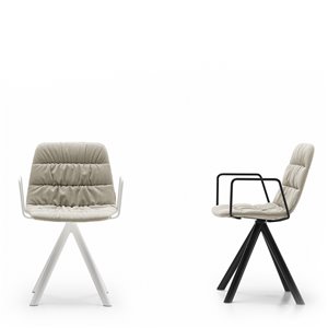 Sillón Maarten tapizada base giratoria Viccarbe